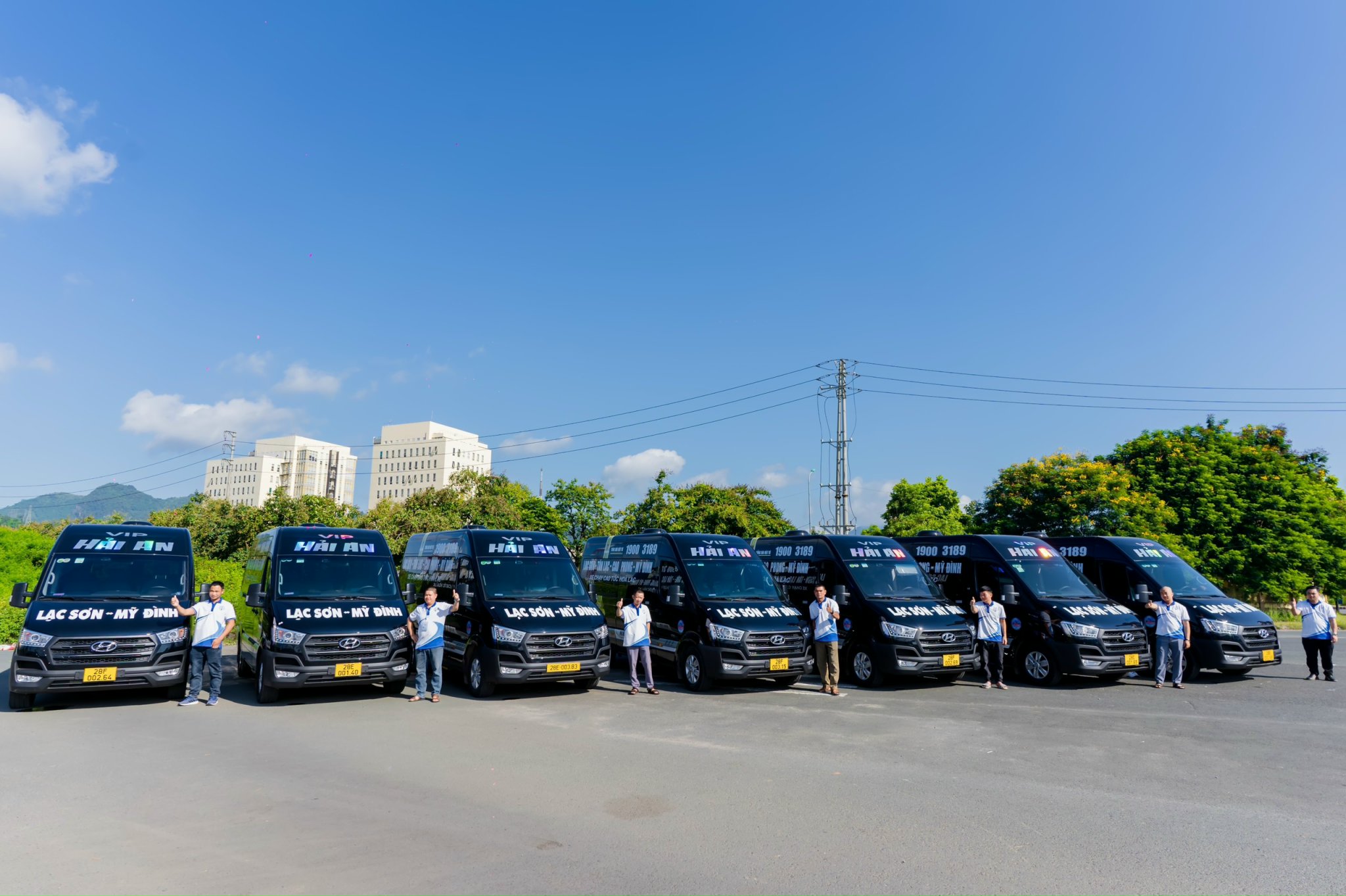 Xe khách hiện đại